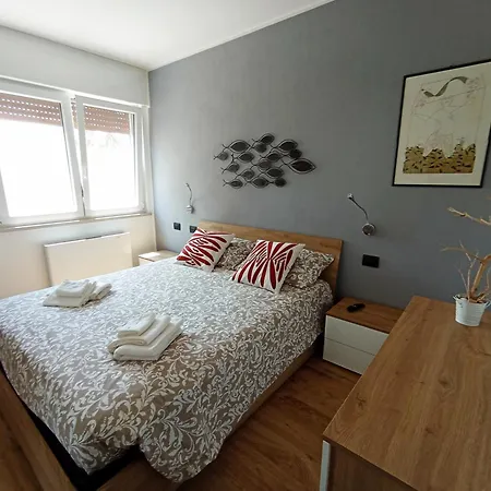 Del Tribunale Apartament Bari