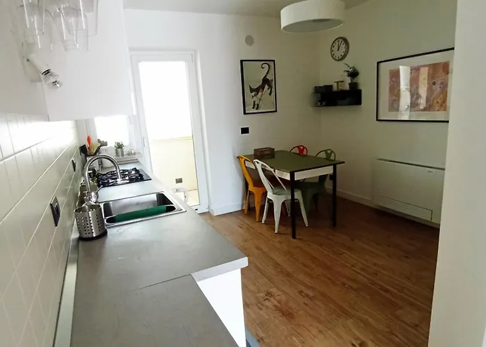 Daire Del Tribunale *