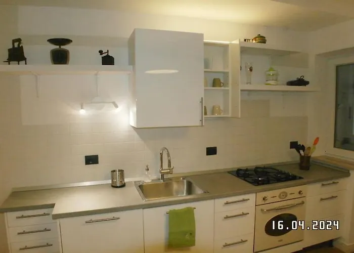 Del Tribunale * Bari