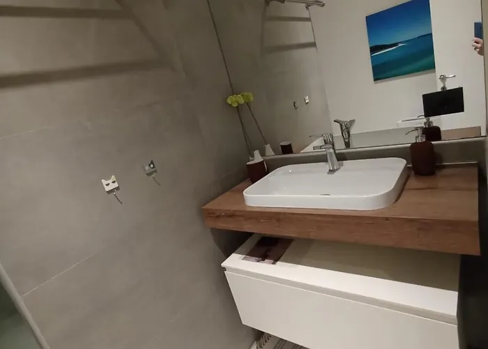 Del Tribunale * Bari