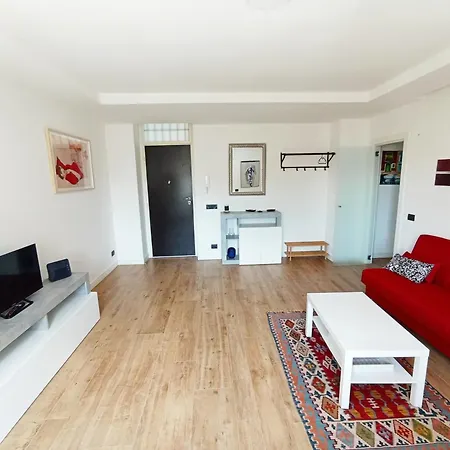 Del Tribunale * Bari