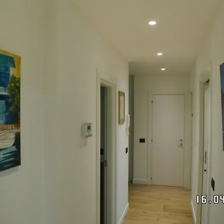 Del Tribunale 巴里