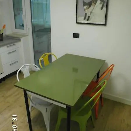 Del Tribunale Apartamento Bari